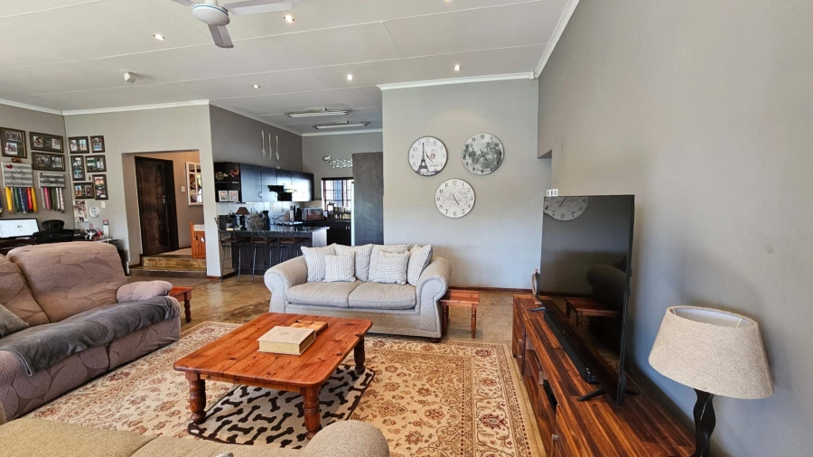 3 Bedroom Property for Sale in Meerhof North West